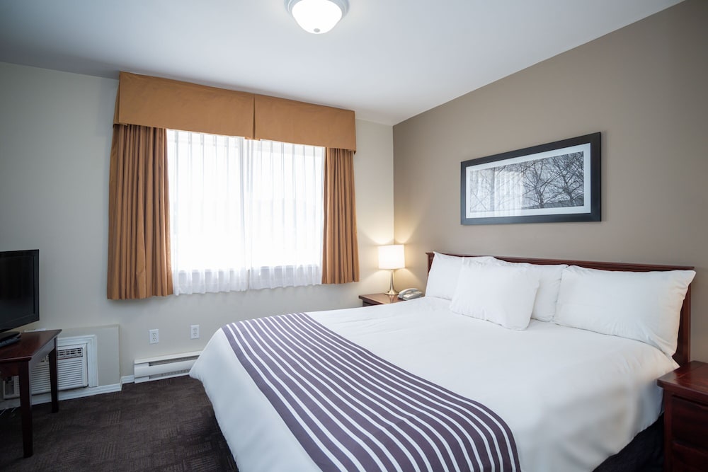 Sandman Hotel & Suites Williams Lake 11/40
