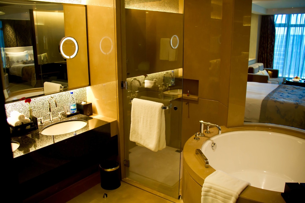 Nanyuan Universe Deluxe Hotel 55/69
