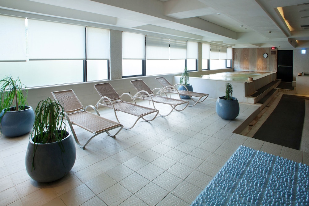 Sweetme Hotspring Resort 44/65