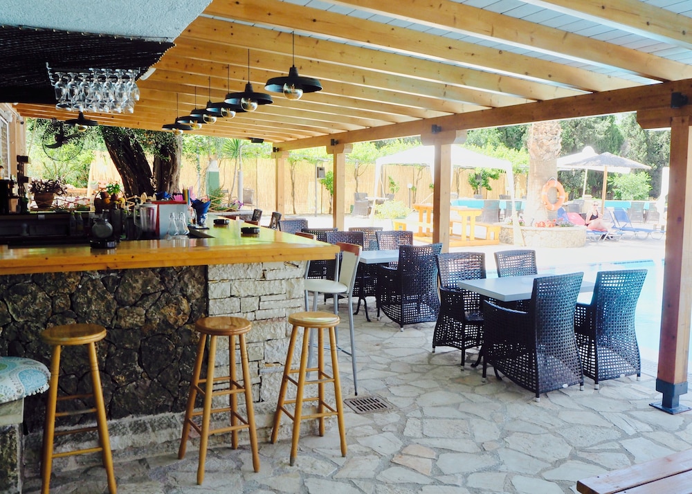 Paloma Blanca Hotel 38/55