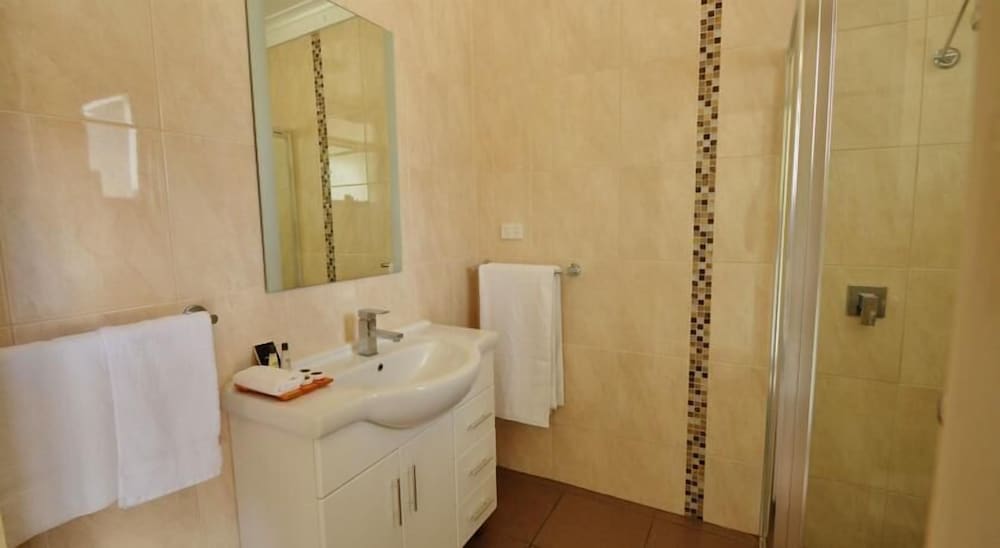 Avondel Motor Inn Benalla 24/24