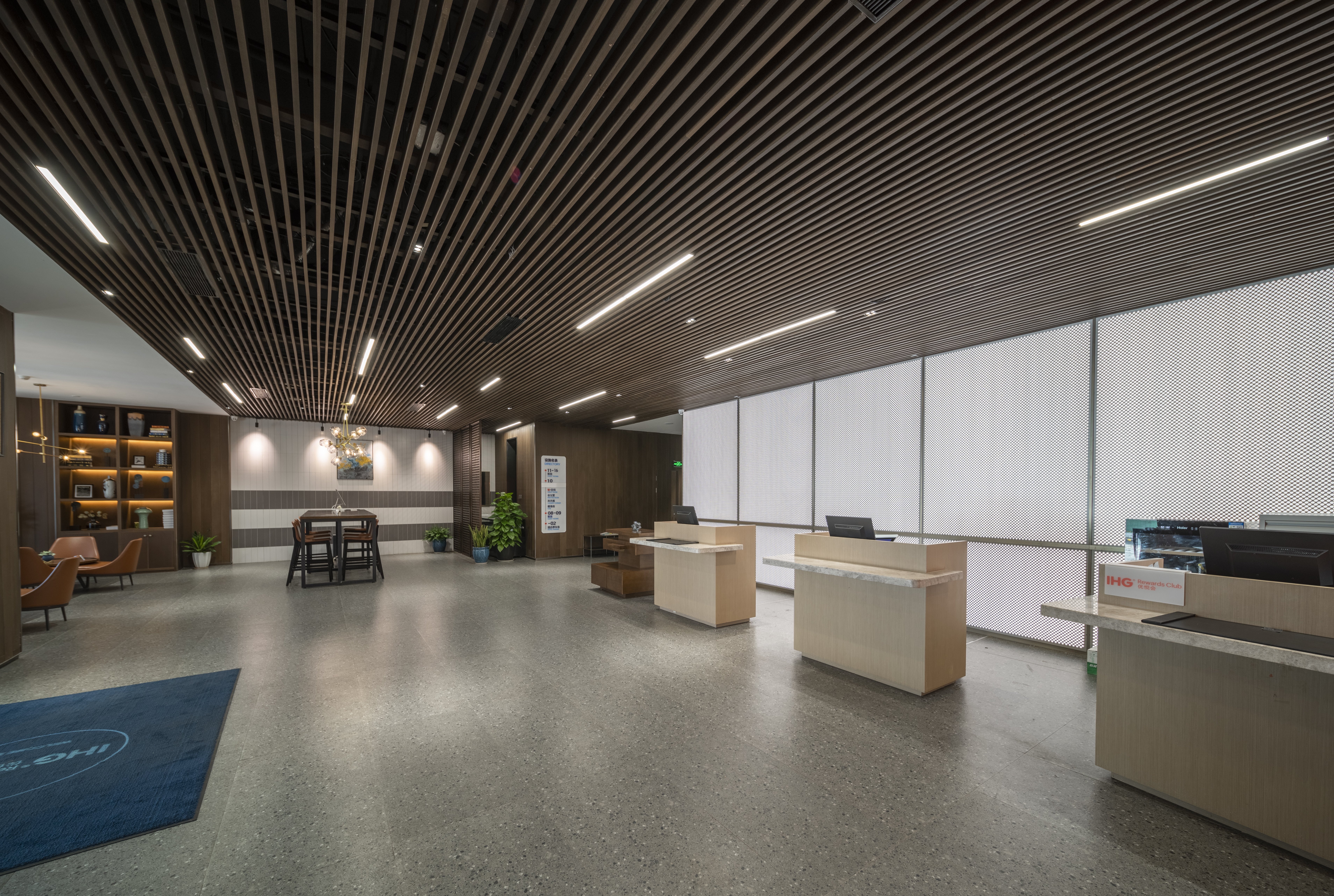 Holiday Inn Express Nanchang West Station 22/27