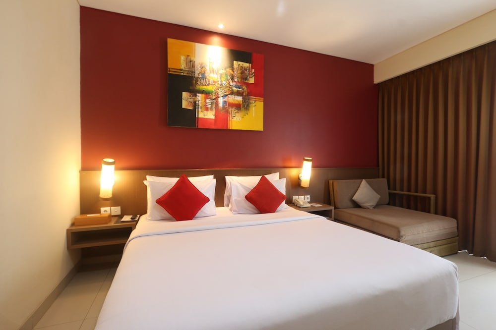 DELUXE, DOUBLE BED, CITY VIEW, HIGH FLOOR