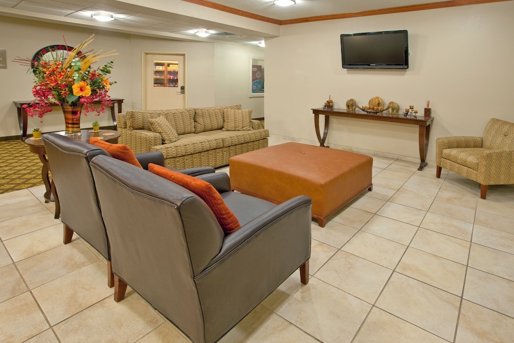 Candlewood Suites Merrillville 28/35