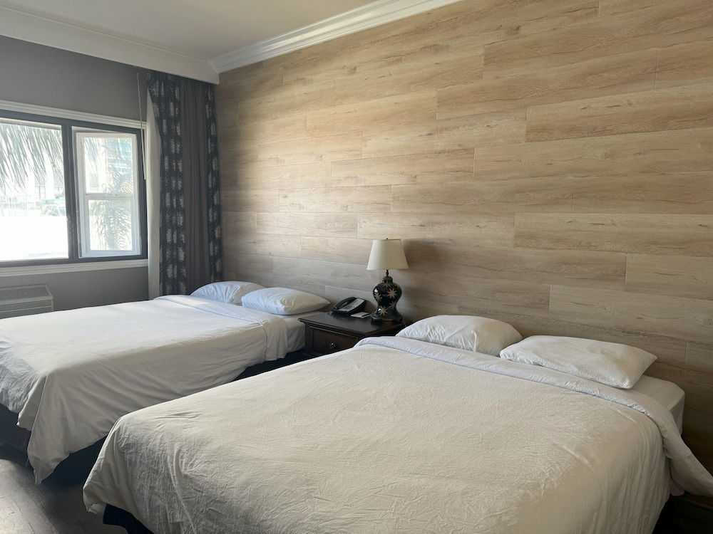 Garden Suite Hotel 11/56