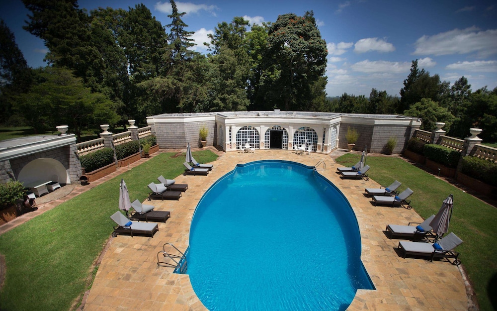 Muthu Sovereign Suites and Spa, Nairobi, Kenya 44/49