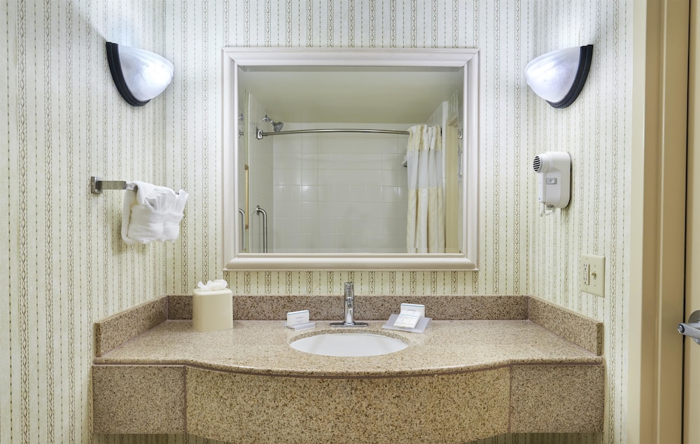 Hilton Garden Inn Charlotte North 15/51