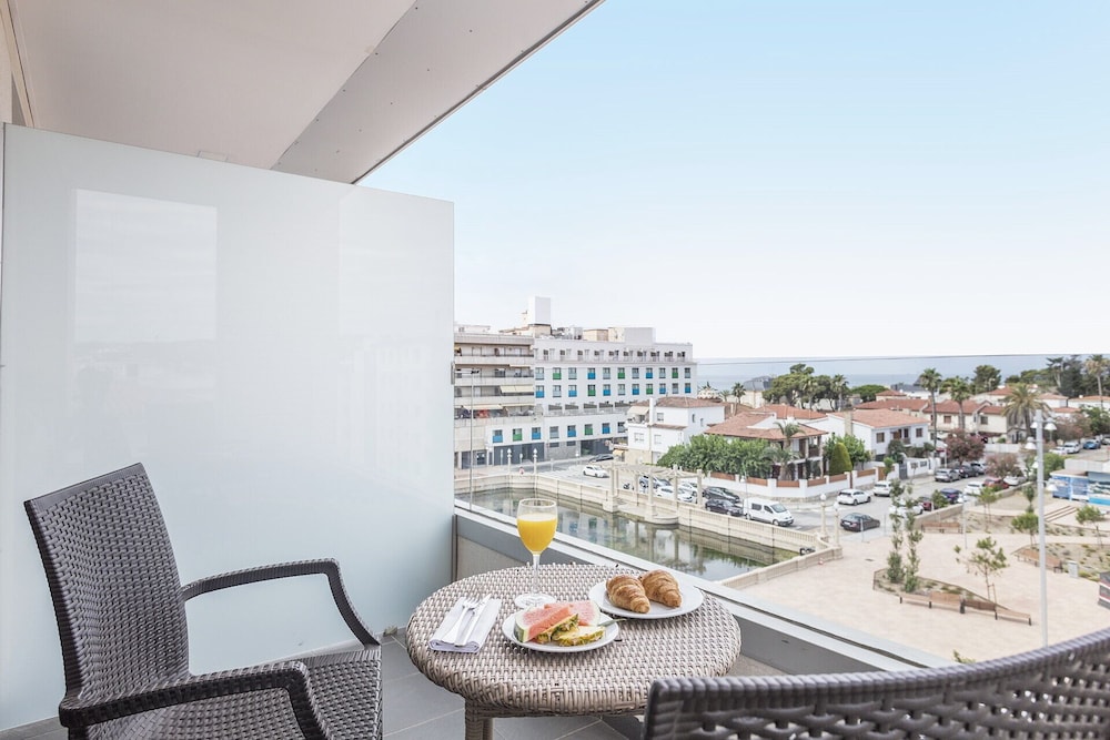 Hotel Balneario Playa de Coma Ruga Termaeuropa 28/34