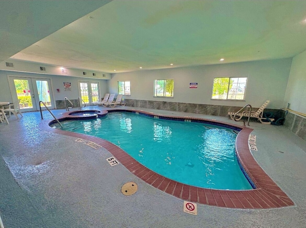 Baymont by Wyndham Texas City 36/59
