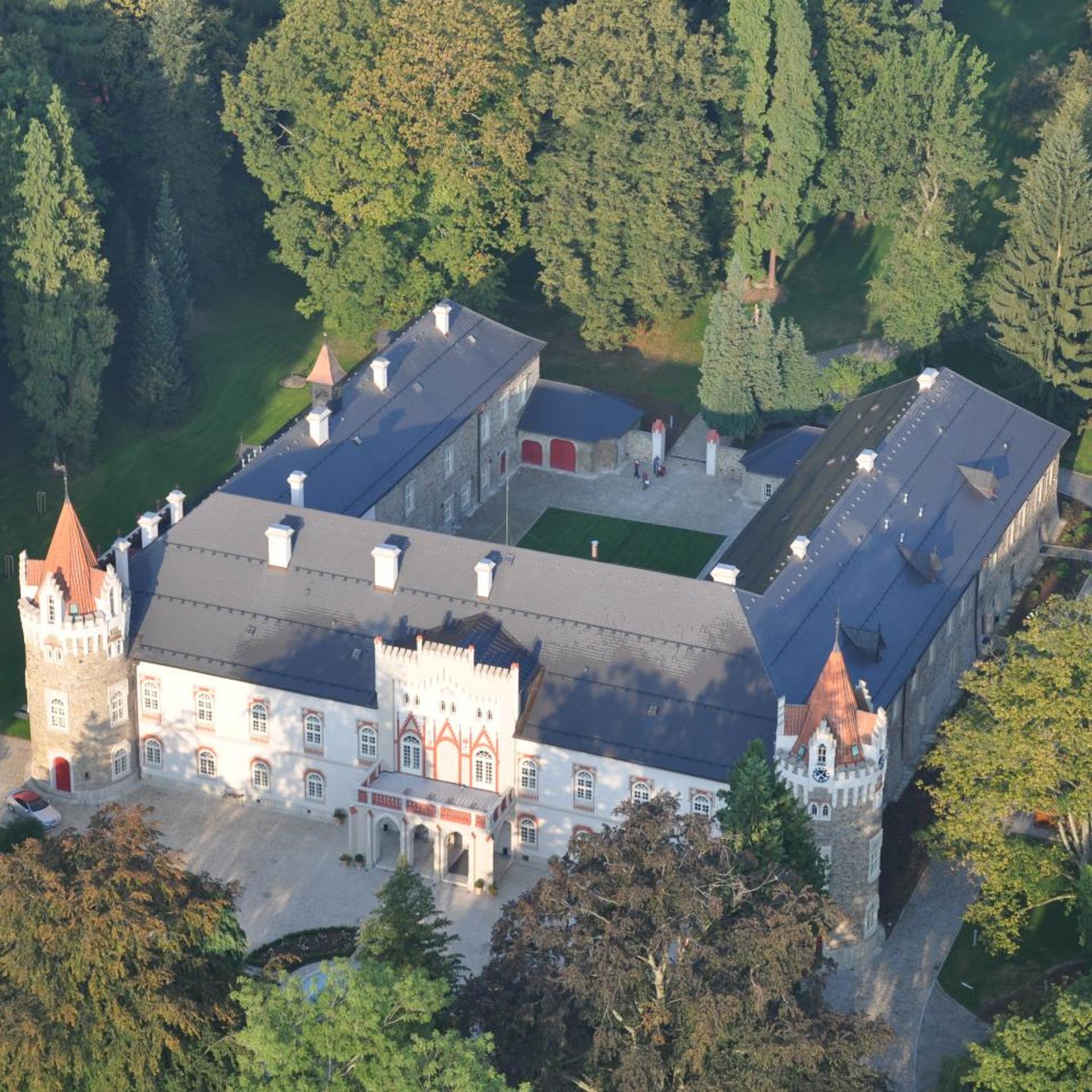 Chateau Heralec 30/50