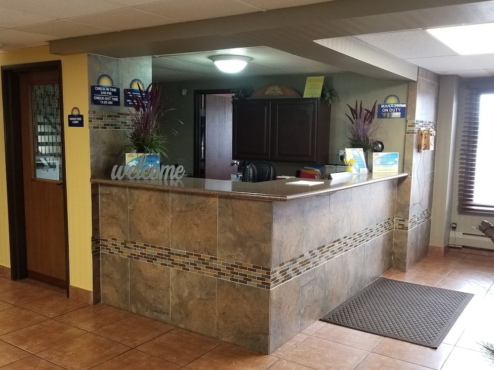 Days Inn by Wyndham Fort Collins 11/75