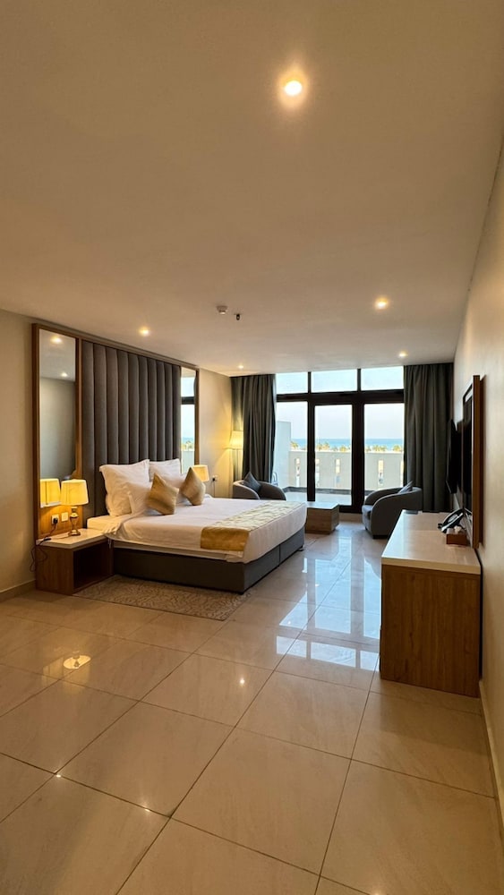 Room at Continent Hotel Al Uqayr, Al Uqayr