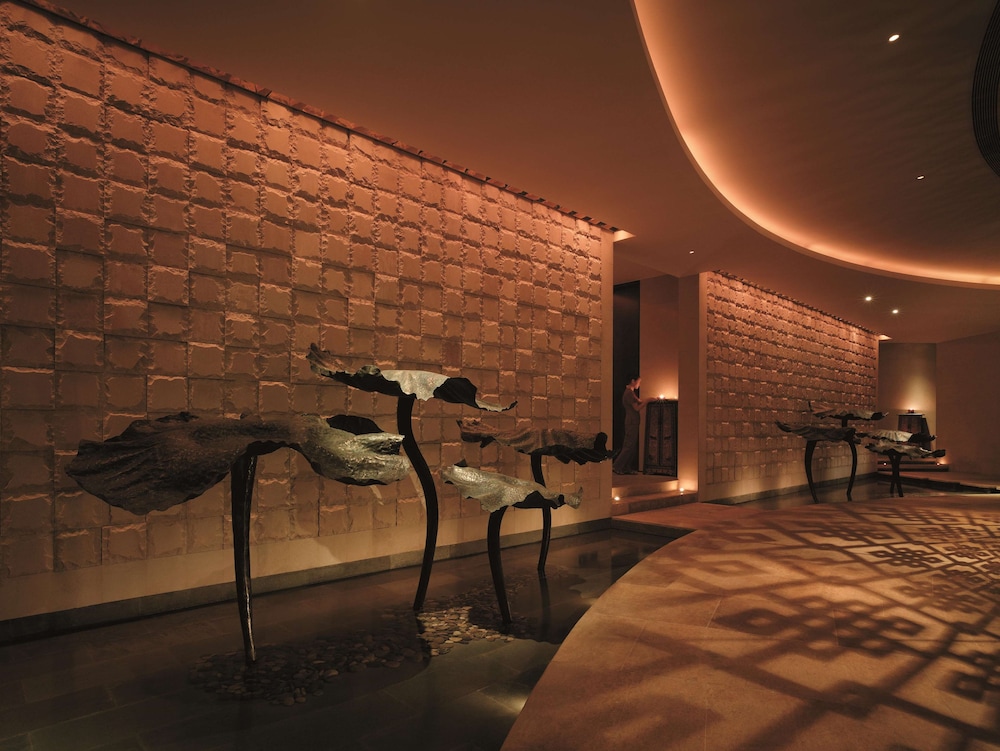 Shangri La Guangzhou 28/66