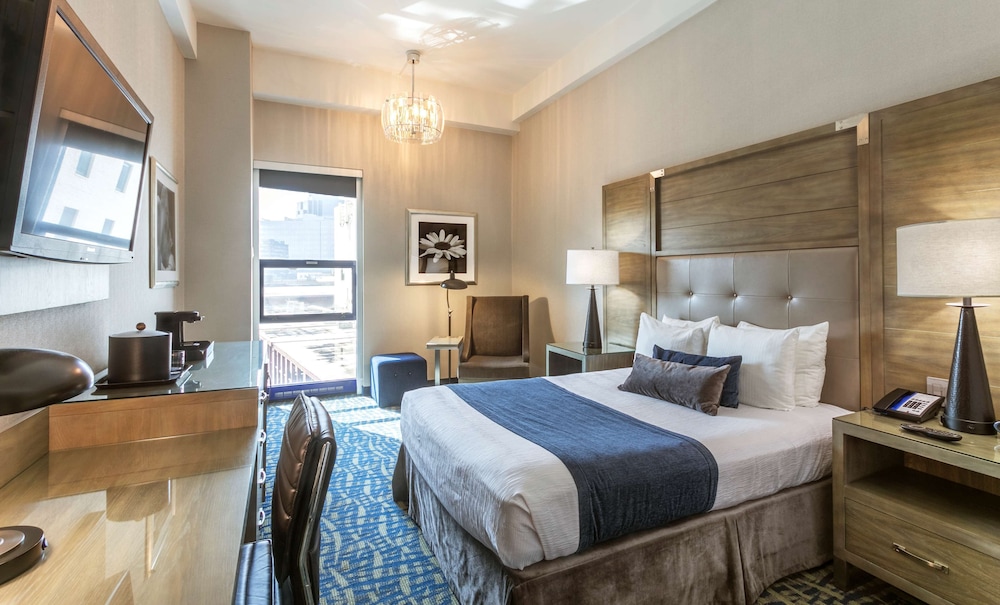 Robert Treat Hotel 26/68