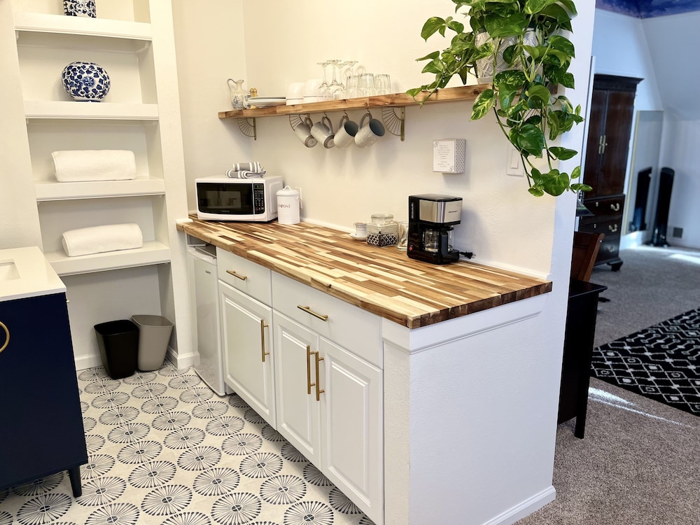 The Adagio Bed and Breakfast 3/50
