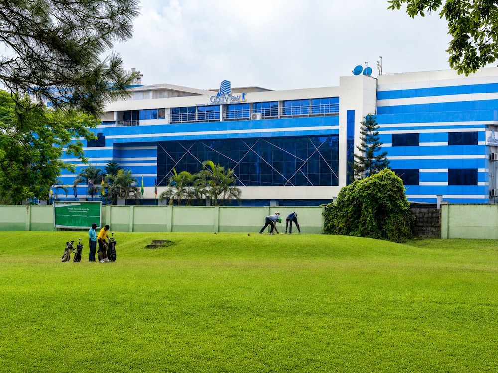 Golfview Hotel and Suites 61/63