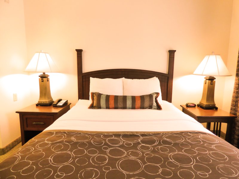 STAYBRIDGE SUITES DETROIT-NOVI 27/60