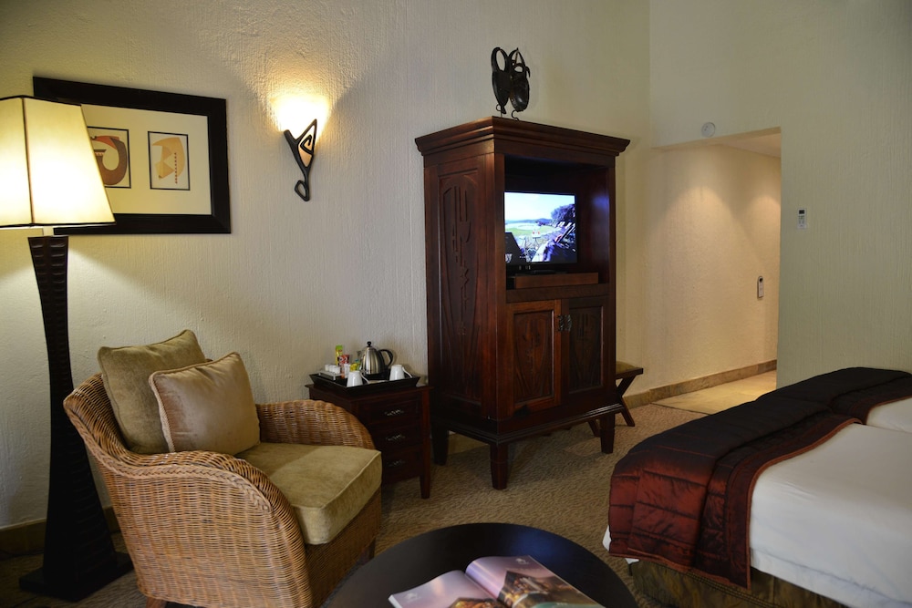 Kwa Maritane Bush Lodge 18/32