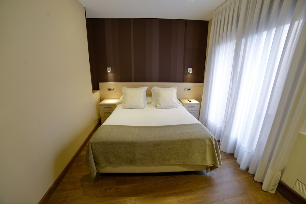 Apartamentos Turisticos Llanes 5/44