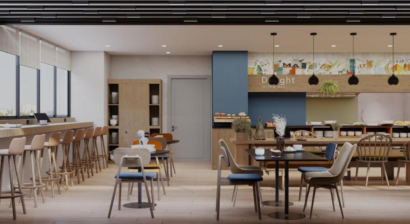 Spark by Hilton Van City Centre 13/16