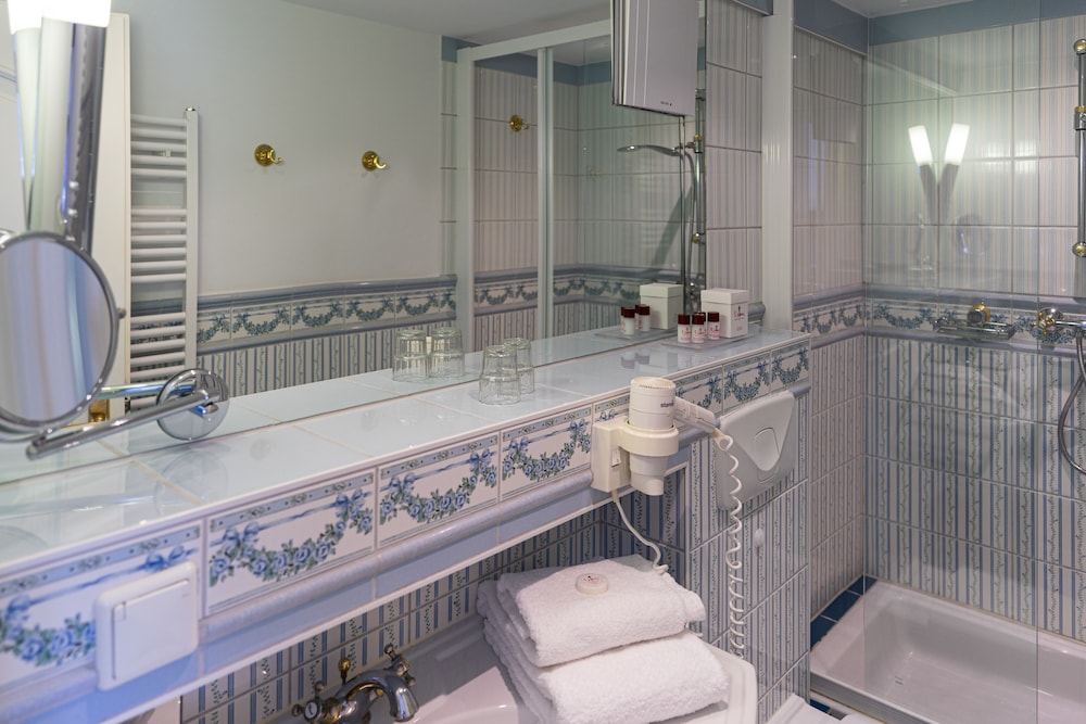 Hotel Schlosspalais Wernigerode 47/50