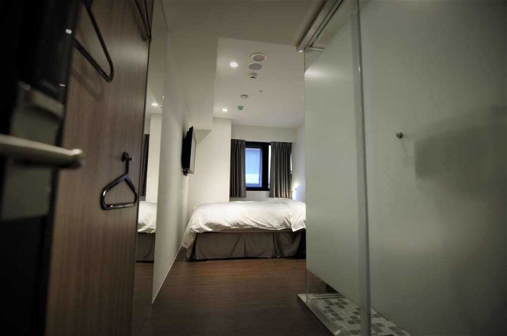 Ours Inn Ii 26/34