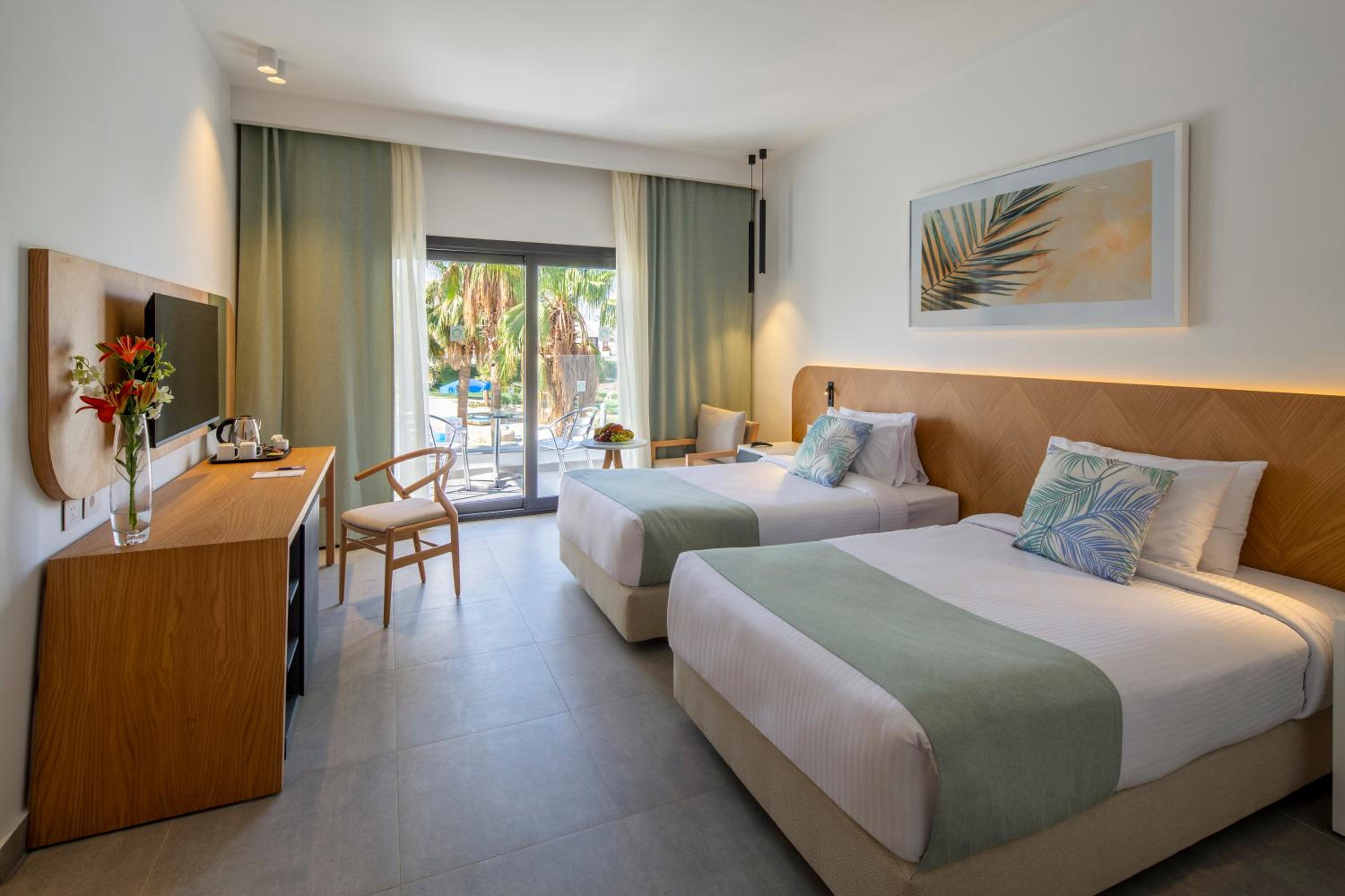 SUITE, SEA VIEW, CORNER