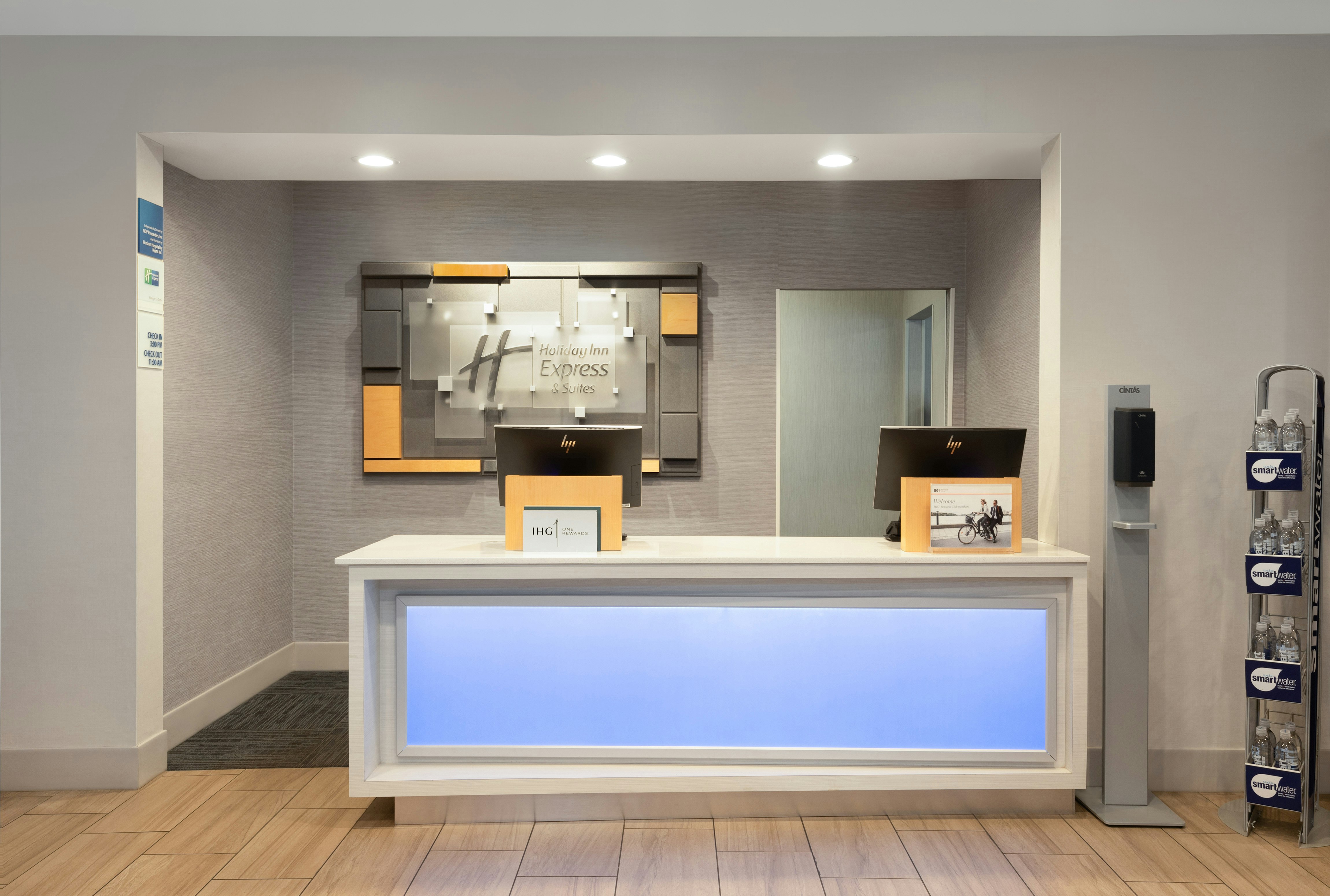 Holiday Inn Express Hotel and Suites ACWORTH - KENNESAW NORTHWEST 6/70
