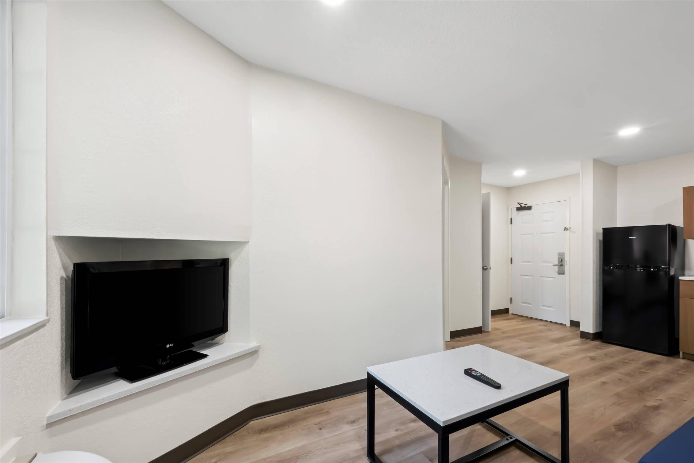 MainStay Suites Raleigh North 27/29