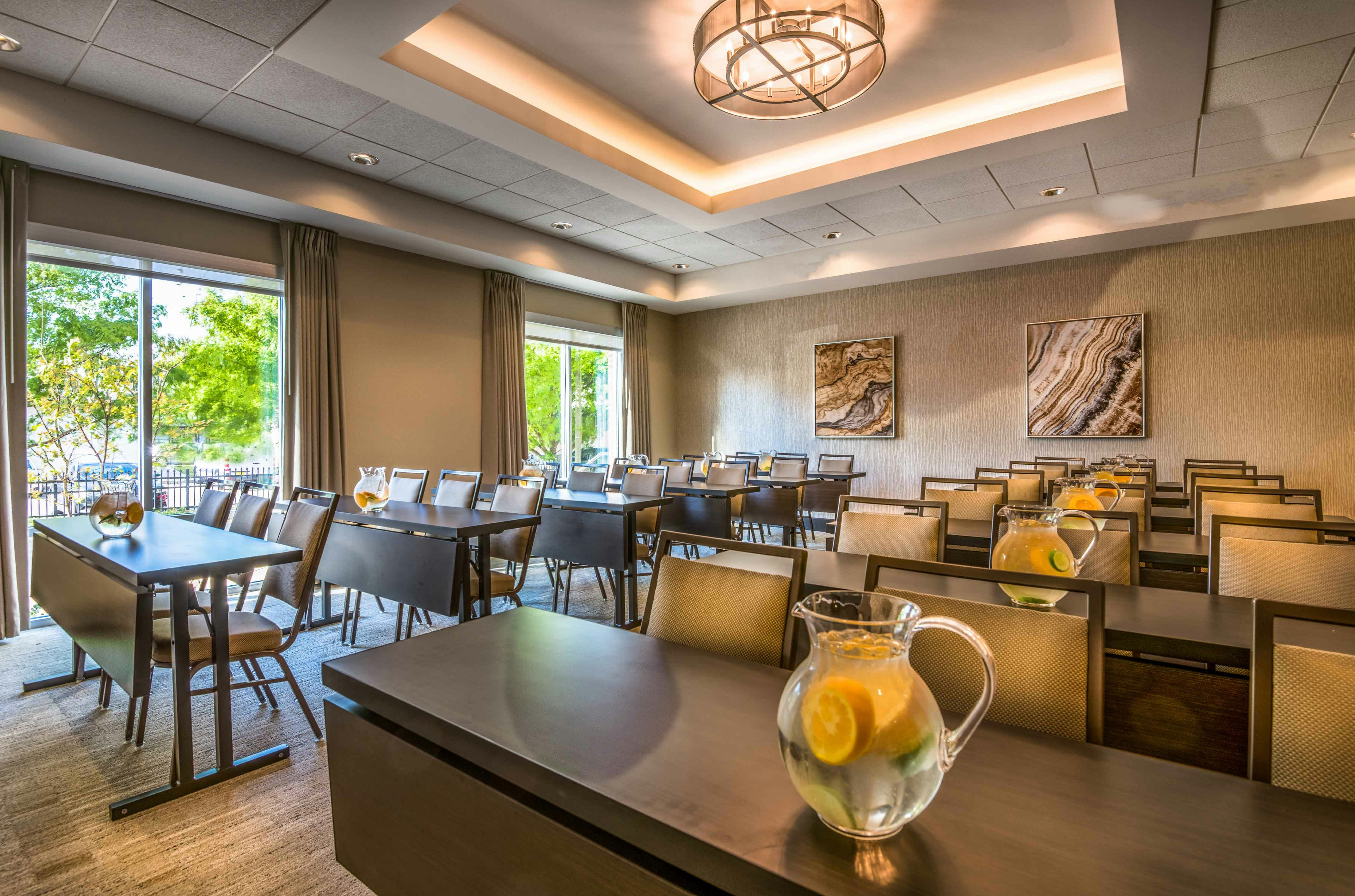 Hampton Inn Suites Tallahassee Capital University Fl 50/62