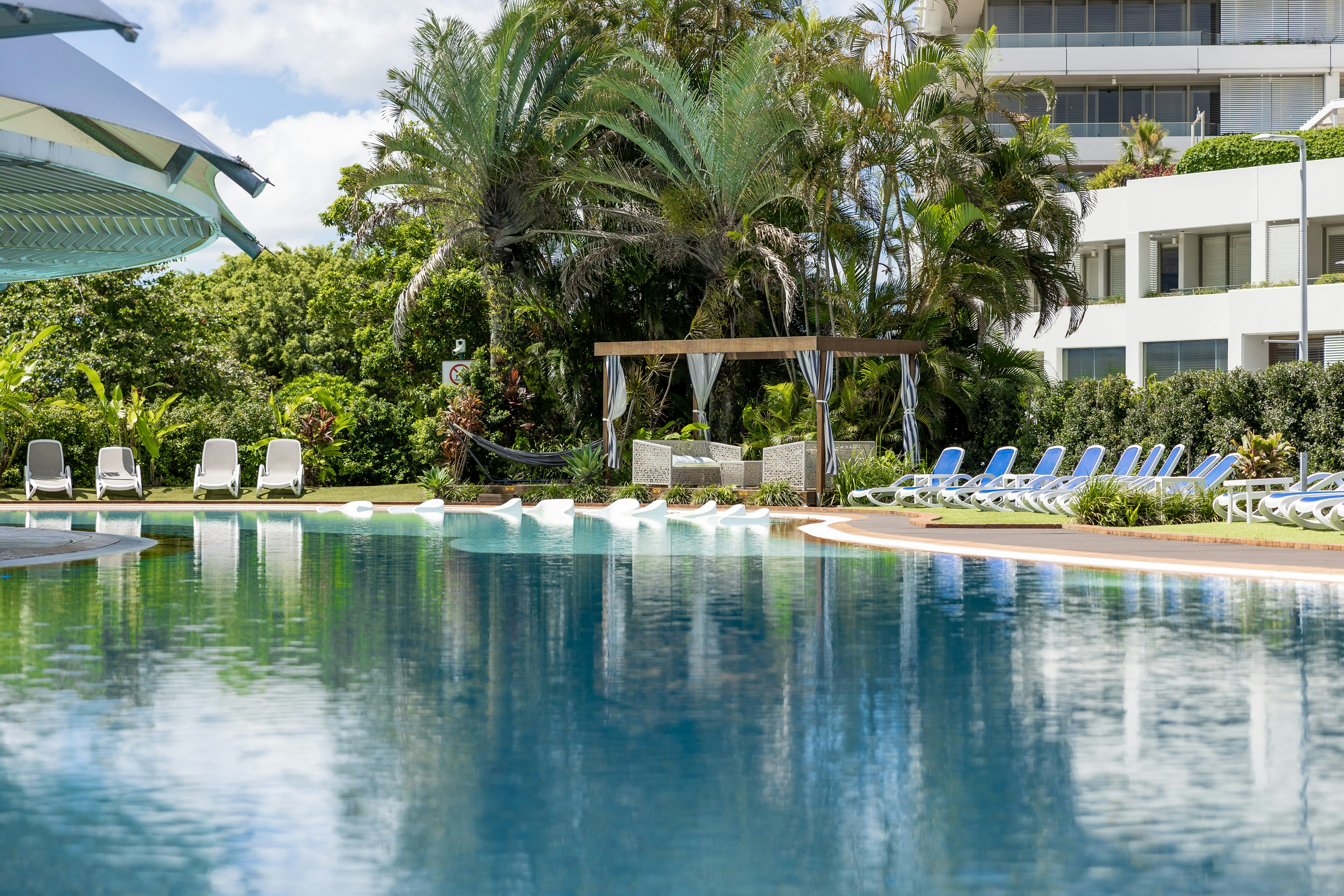 Hilton Cairns Hotel 83/85