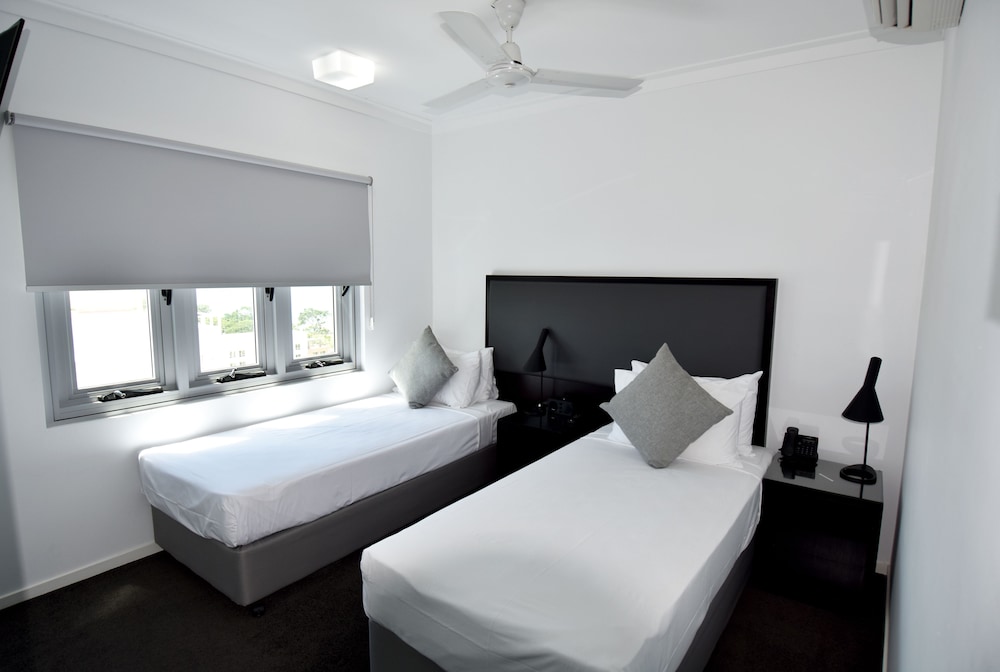 H on Mitchell Apartment Hotel 13/50
