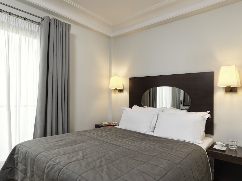 STANDARD, DOUBLE OR TWIN BED