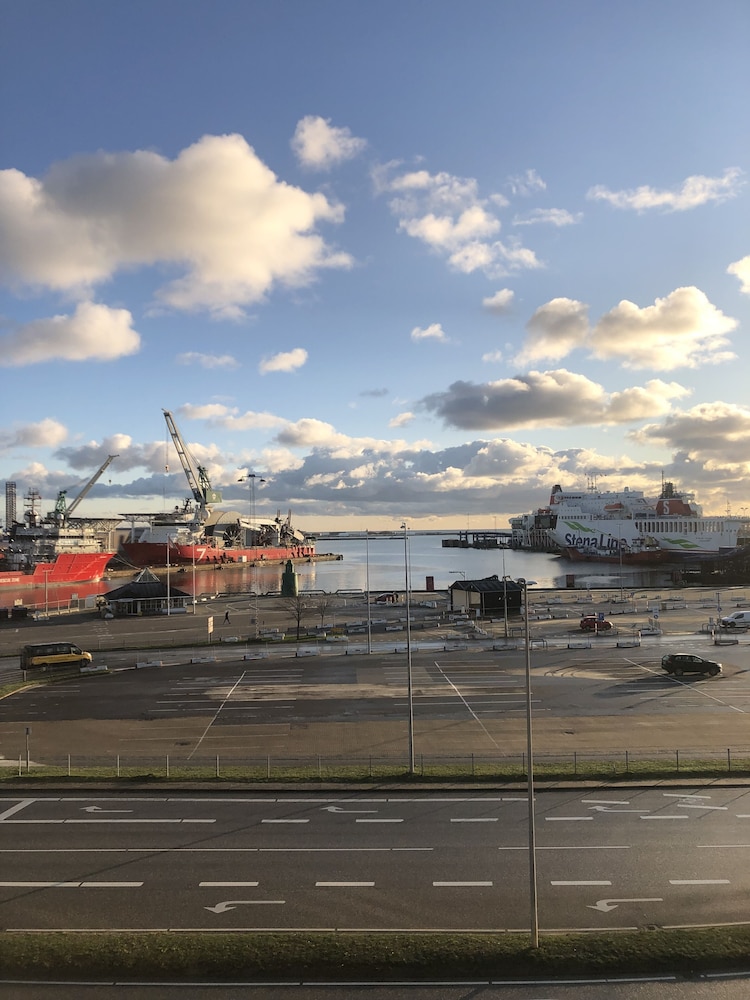 OUTLET HOTEL FREDERIKSHAVN 18/20