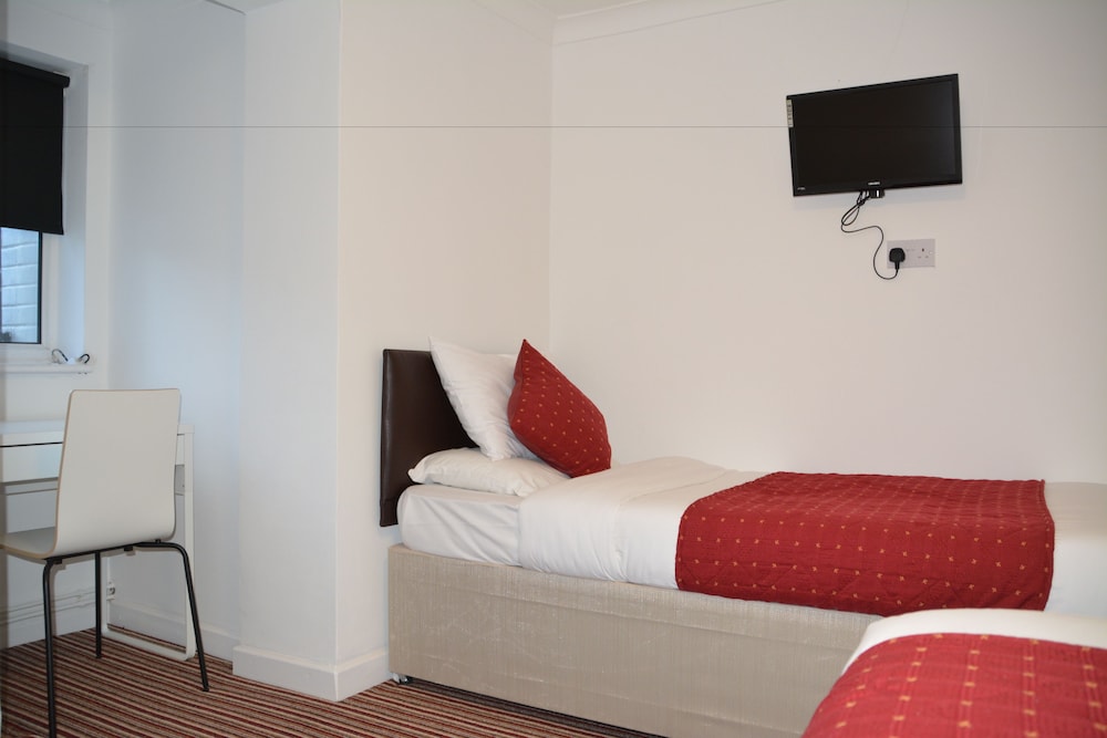 Bow Guest House 34/51