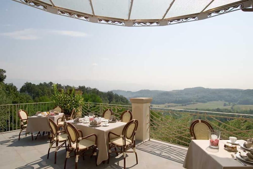 VILLA LA BORGHETTA RESORT 32/46
