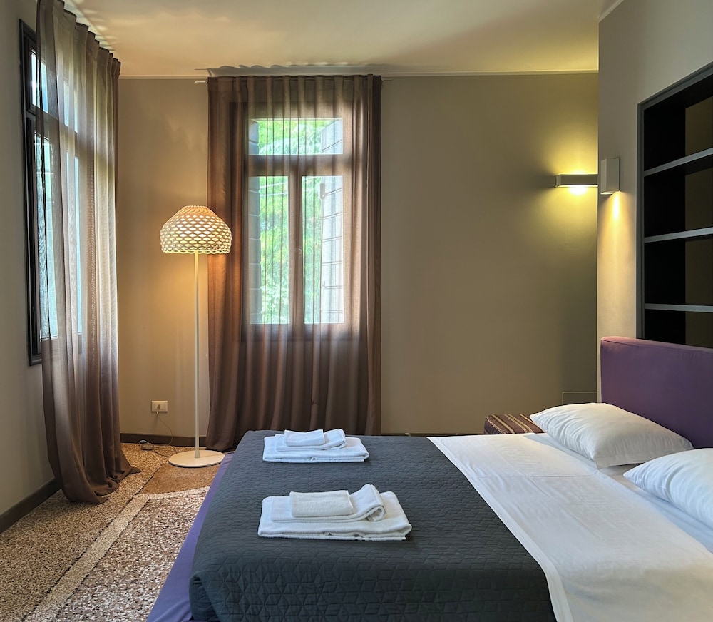 1 BEDROOM, DELUXE, APARTMENT