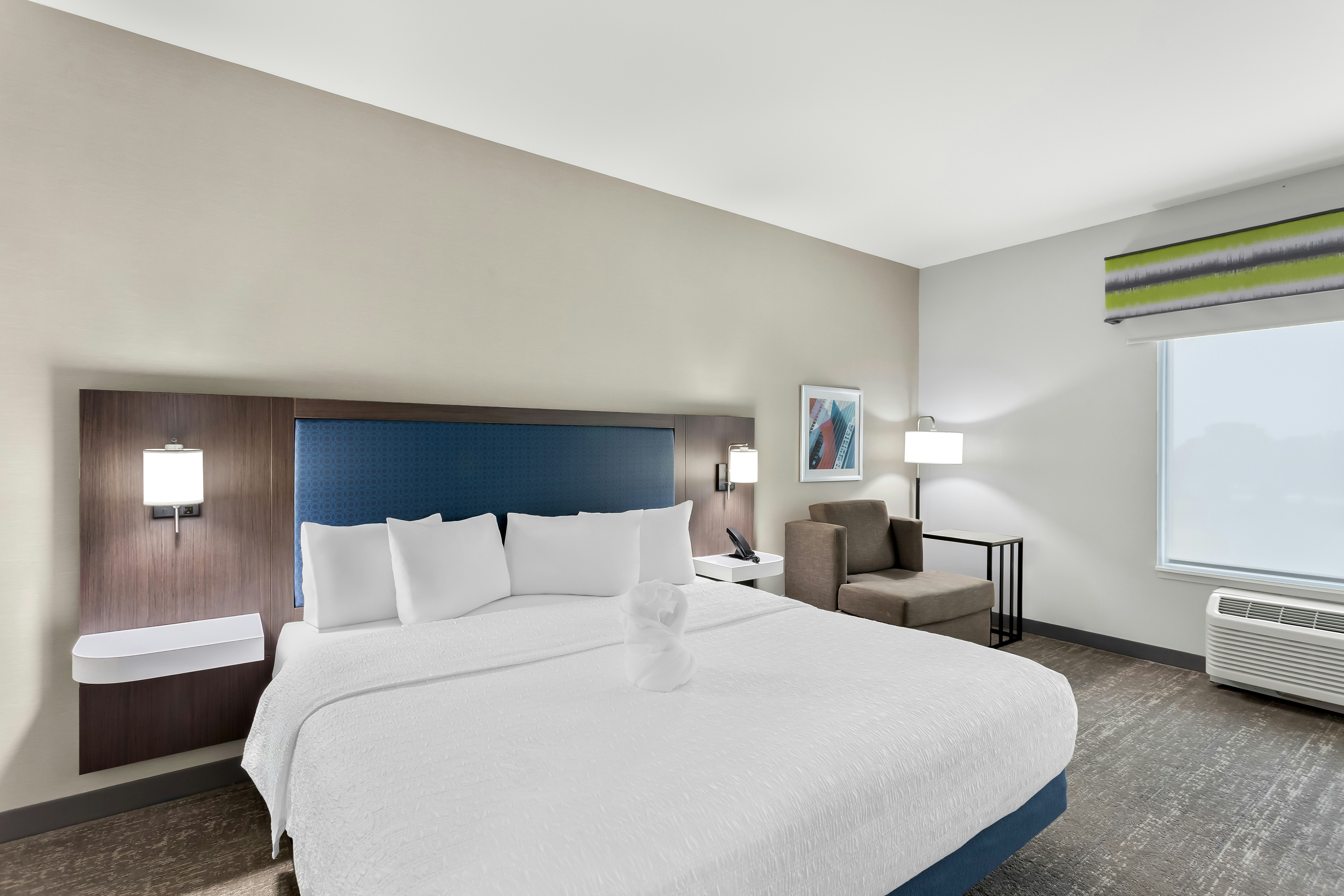ROOM, KING BED, ACCESSIBLE