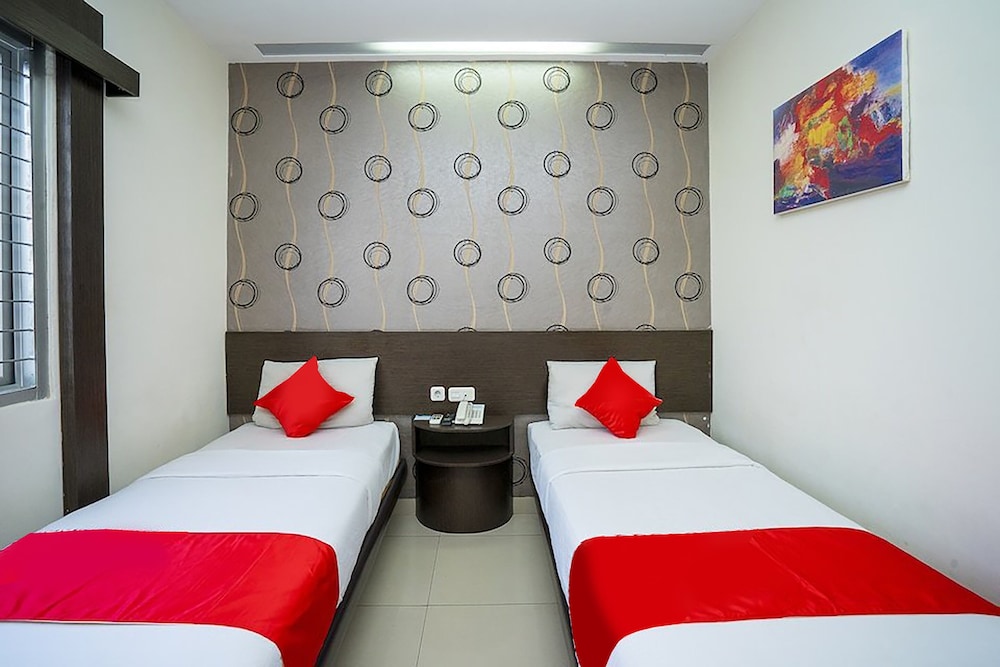 Hotel Grand Kartika 19/63
