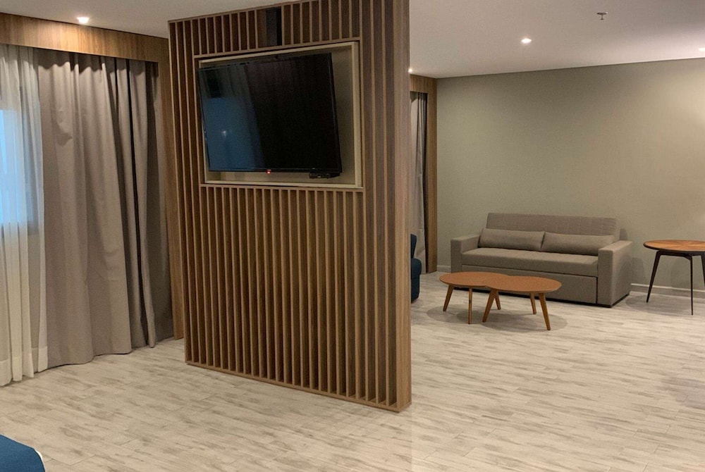 Tryp by Wyndham Asuncion 46/52