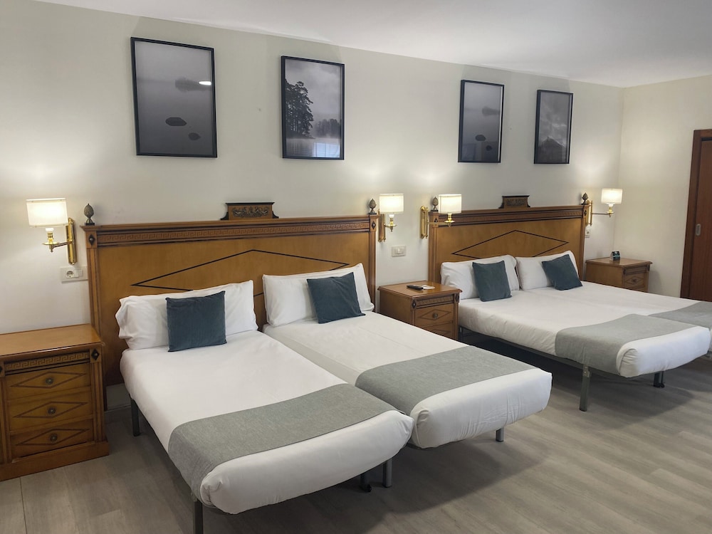Hotel Iberia 36/68