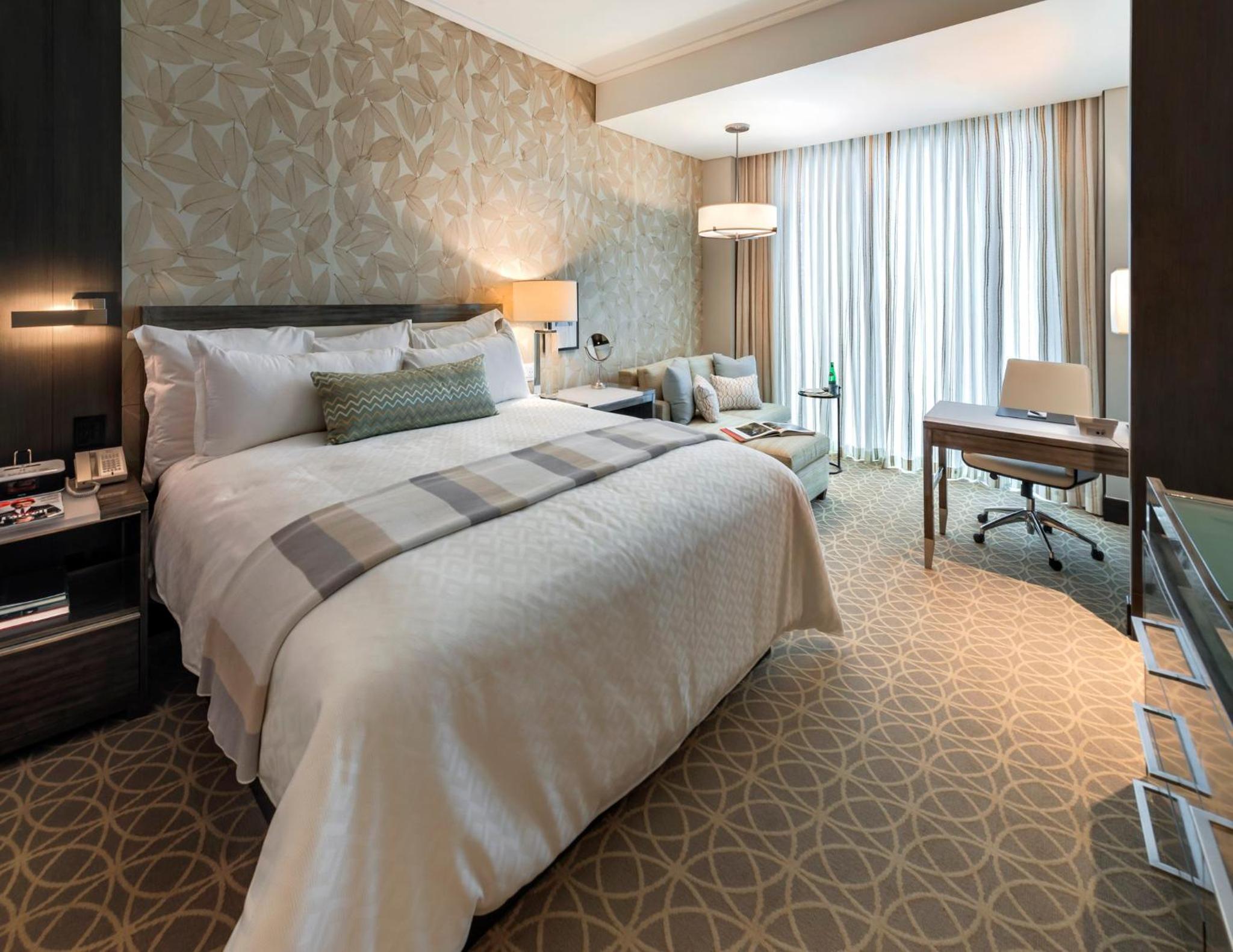 Room, King Bed, City View, Top Floor