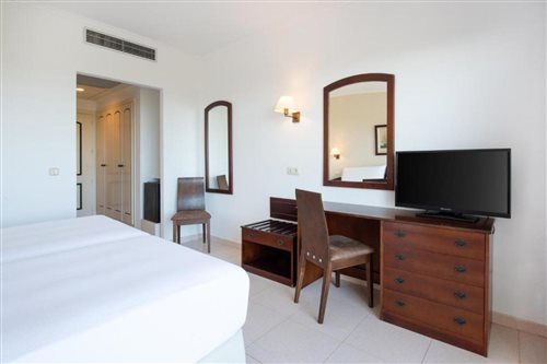 Room, Single, Double or Twin Bed