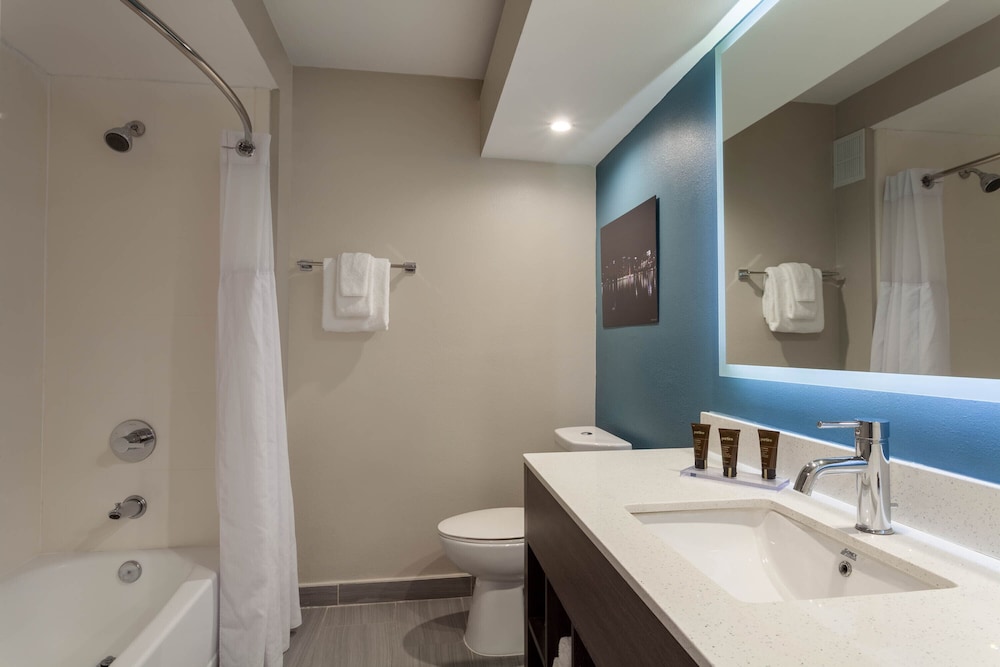 Nobile Hotel Parkway at Celebration Orlando 14/29