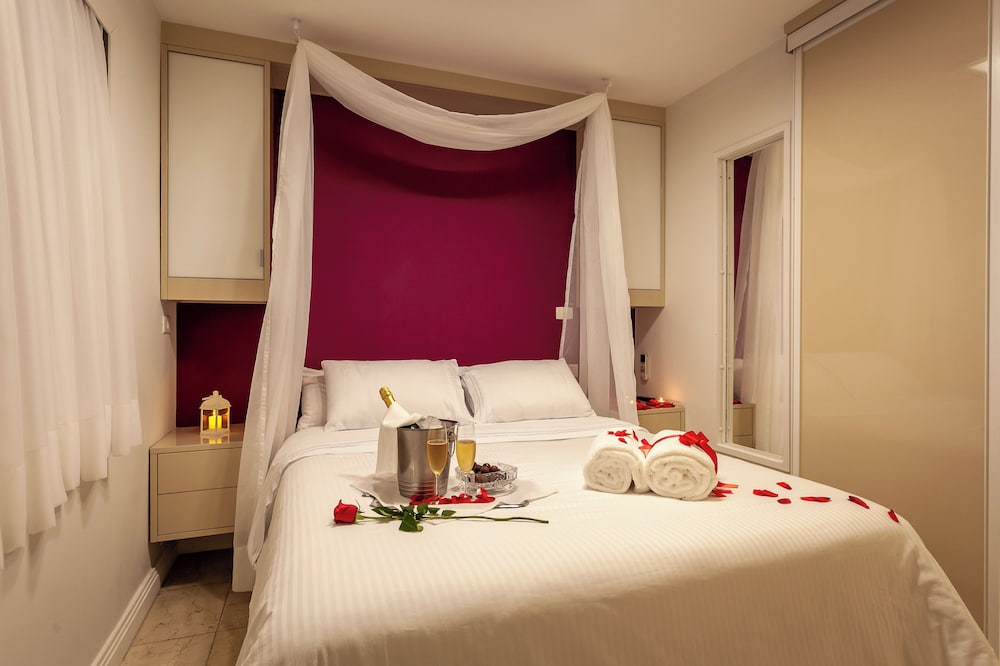 PREMIUM, SINGLE, DOUBLE BED