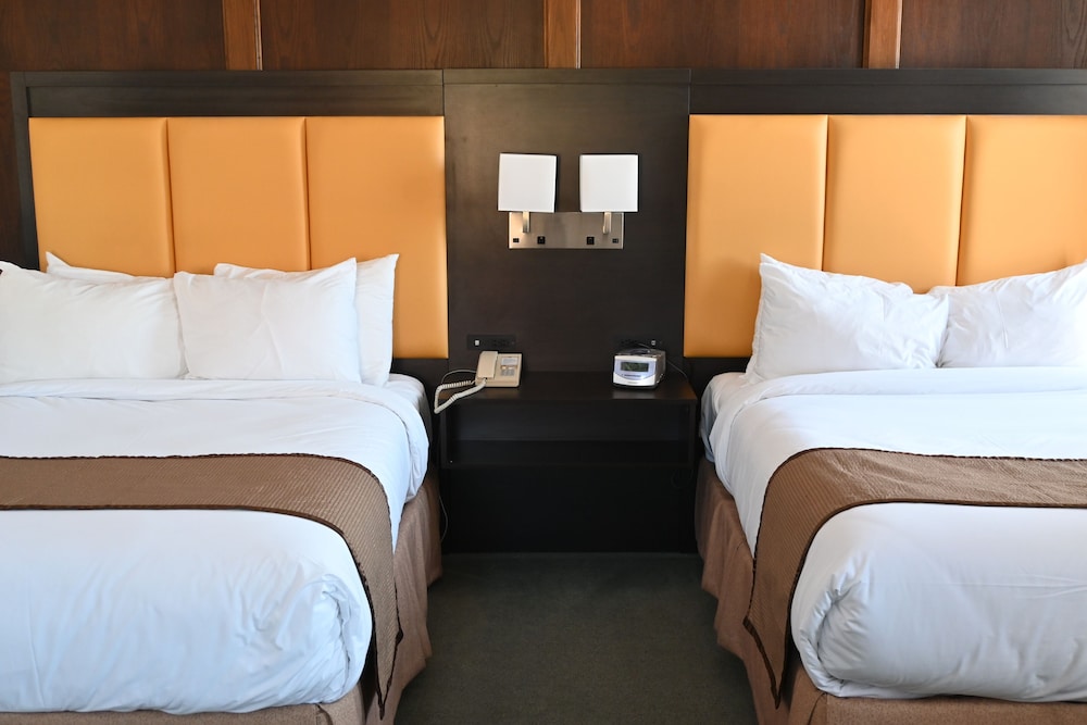Gananoque Inn Spa 13/66