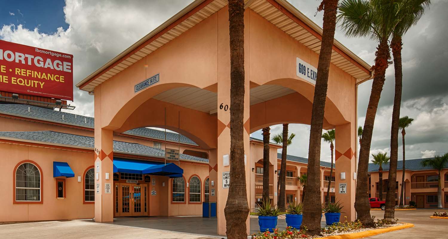 Surestay Hotel by Best Western Mission 1/8
