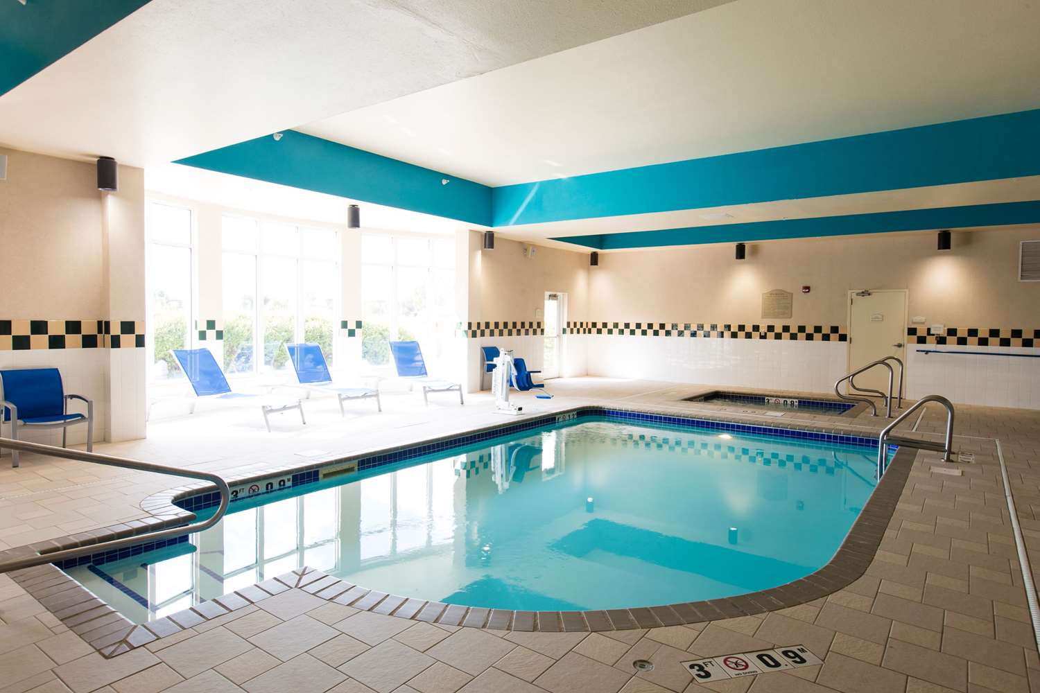 swimming pool spa
