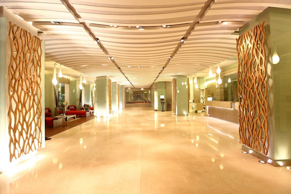 Mirage Hotel 6/68