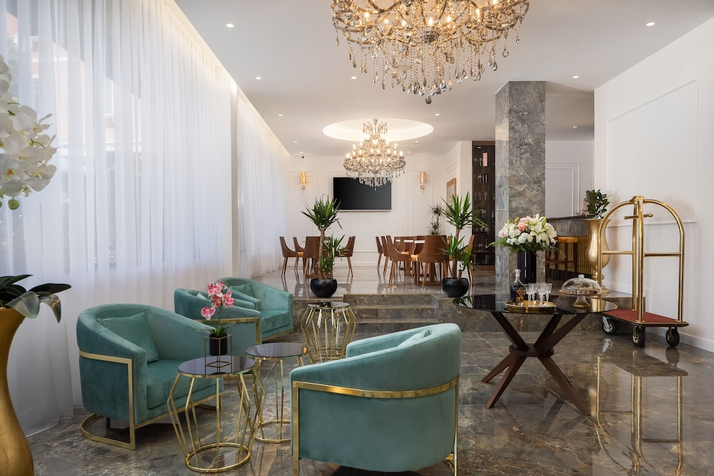 Hotel Corner 45/58